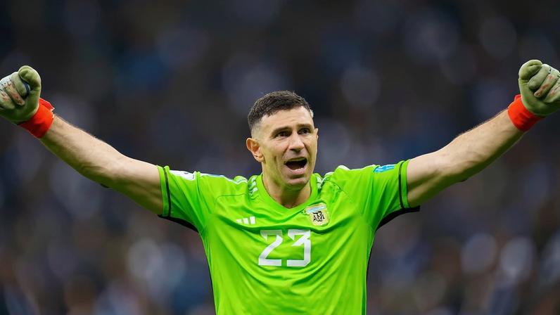 Dibu Martínez será o goleiro da Argentina no Mundial de 2026.