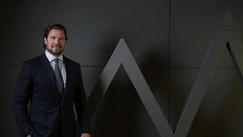 Ostentação a que recorria o banqueiro funcionava como uma espécie de marketing de sedução, gerando o desejo imediato de consumo em políticos. Crédito: Roseann Kennedy / Estadão