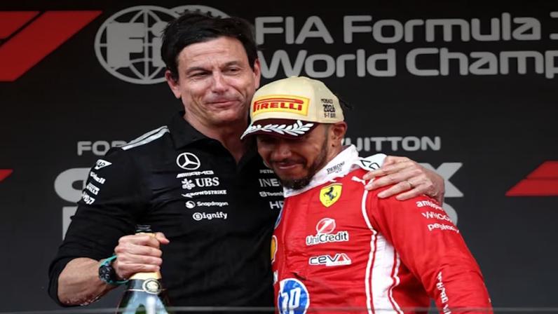Vitória em Barcelona encerra uma longa espera, recoloca o britânico na disputa pelo título e muda o clima dentro da Ferrari
