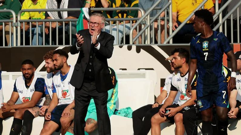 Carlo Ancelotti lamentou a lesão de Wesley, mas demonstrou otimismo em ter o jogador na Copa.