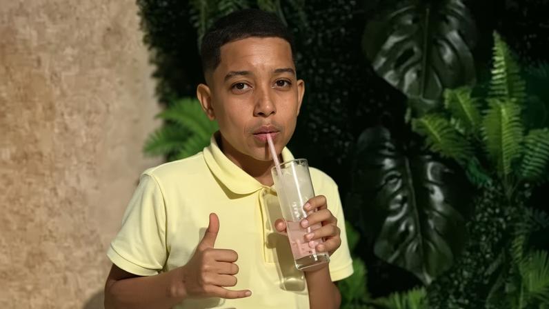 O menino Bento Costa Petillo Bezze, atingido por uma bala perdida na Pavuna
