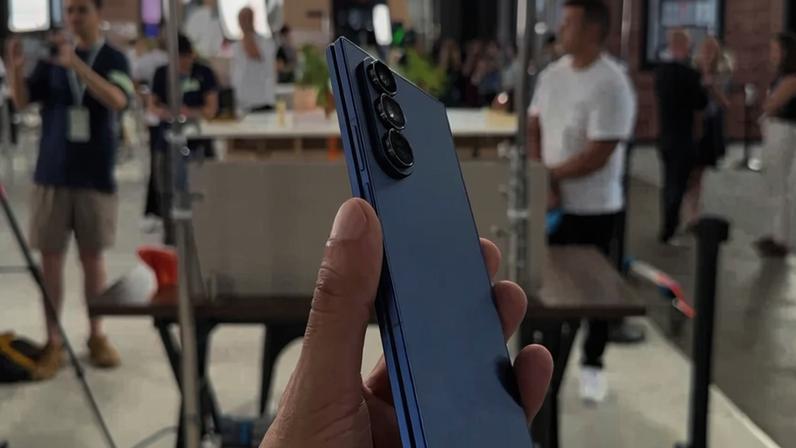 Galaxy Z Fold 8 Ultra é liberado para venda no Brasil