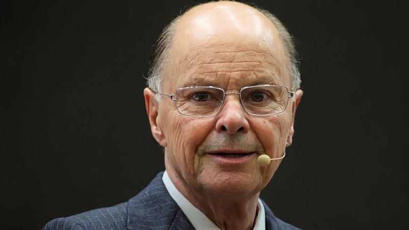 Líder religioso não mora no Brasil e não foi alvo da operação. (Foto: Reprodução/Facebook/Edir Macedo (ampliada com inteligência artificial))