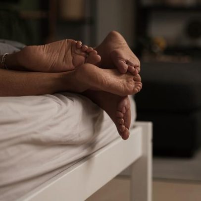Pesquisa aponta melhores e piores posições sexuais para mulheres