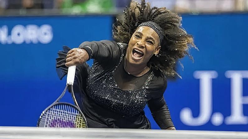 Serena Williams em ação contra Ajla Tomljanovic, da Austrália, na partida da terceira rodada de seu último US Open
