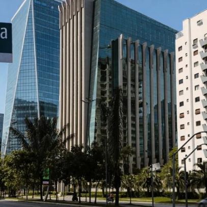 Investidores ajustam estratégias em meio à crise econômica