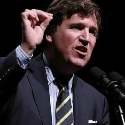 Tucker Carlson rompe com republicanos, aprofundando o racha na direita
