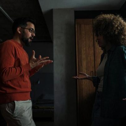 Psicanalista aponta principal motivo de brigas em relacionamentos