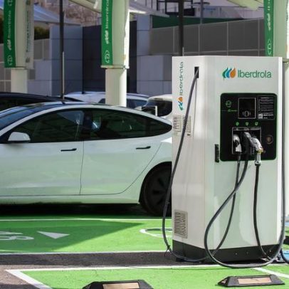 Como agentes de IA podem proteger carregadores de veículos elétricos