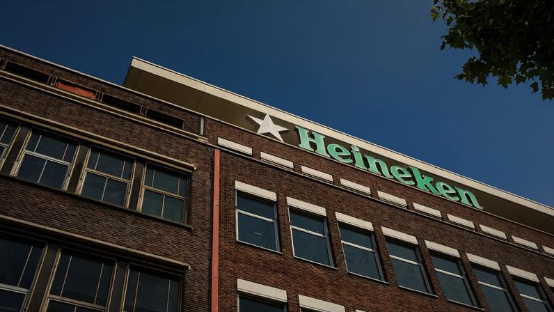 A sede da Heineken NV em Amsterdã, nos Países Baixos - 02/09/2025 (Lina Selg/Bloomberg/Getty Images)