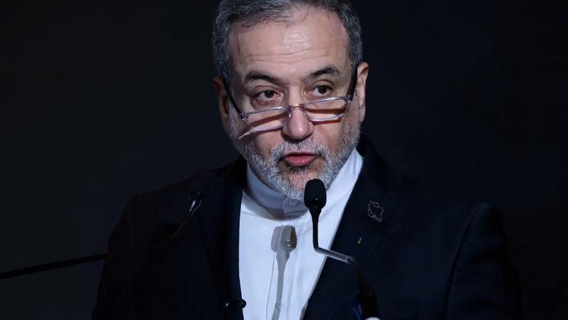 O ministro das Relações Exteriores do Irã, Abbas Araghchi