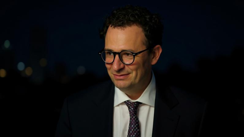 Dario Amodei: CEO do Claude afirma que IA afetará empregos