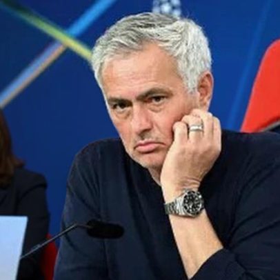 Benfica cobra multa milionária para liberar Mourinho ao Real Madrid