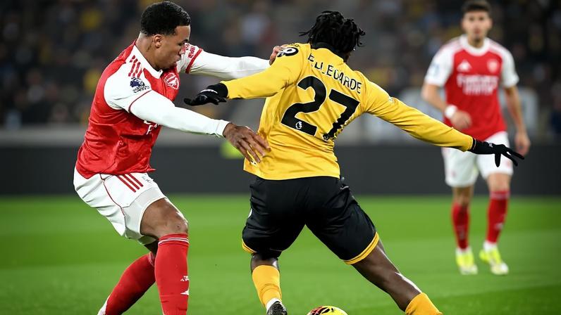 Gabriel Magalhães marca Bellegarde em fevereiro, durante jogo da Premier League
