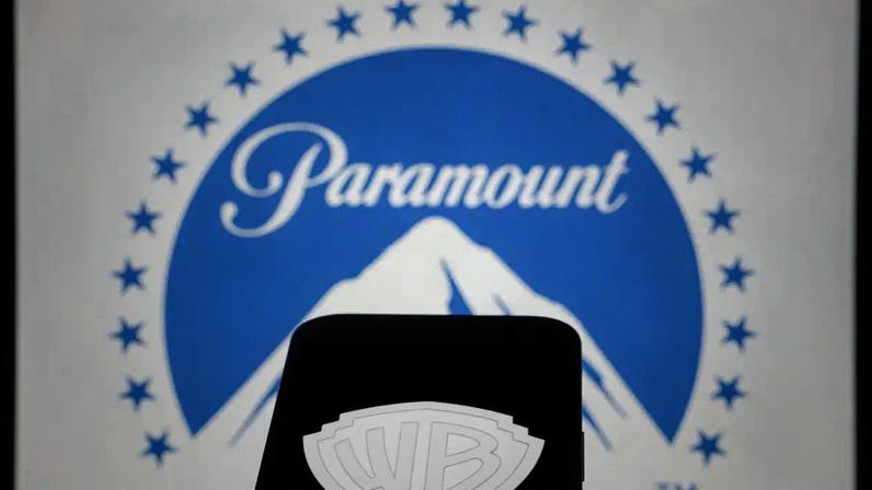 Logotipos da Warner Brothers e da Paramount: crise derruba presidente