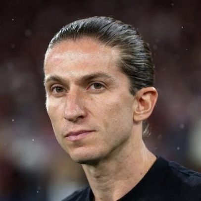 Mônaco pode pagar quase R$ 150 mil por jogo para Filipe Luís
