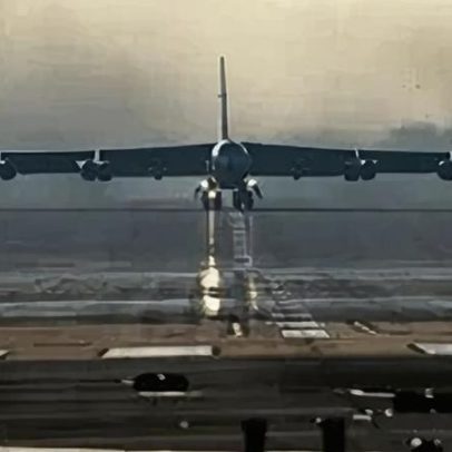 Avião militar cai após decolagem nos EUA, dizem militares