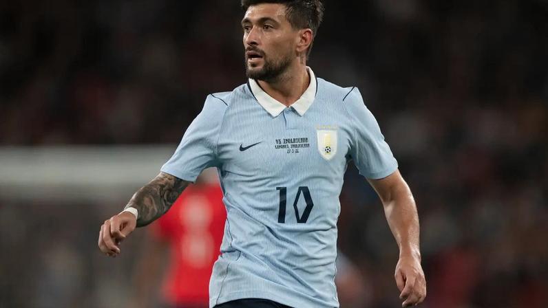 RECUPERAÇÃO - Arrascaeta, com a camisa celeste - (Visionhaus/Getty Images)
