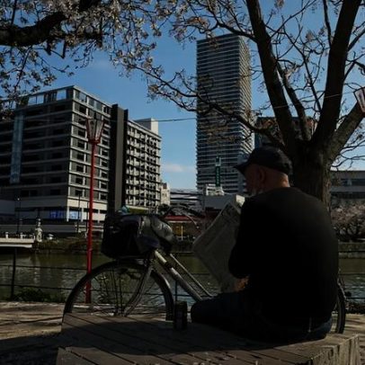 Cidade contemporânea evidencia invisibilidade de idosos que vivem sozinhos