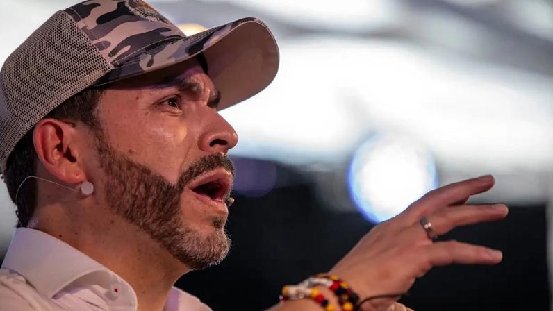 Cheio de ideias: Abelardo tem uma lista de promessas revolucionárias, com poucas chances de realizá-las