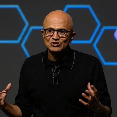 CEO da Microsoft critica monopólio das IAs e alerta setor