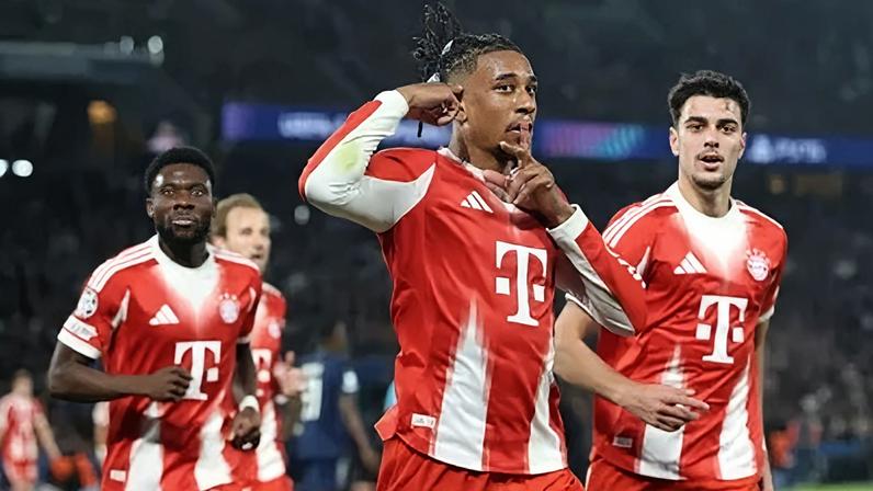 Olise comemora gol na semifinal da Uefa Champions League contra o Paris Saint-Germain
