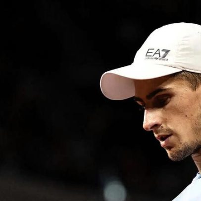 Arnaldi desiste da semifinal do Aberto da França por vírus; Cobolli vai à final