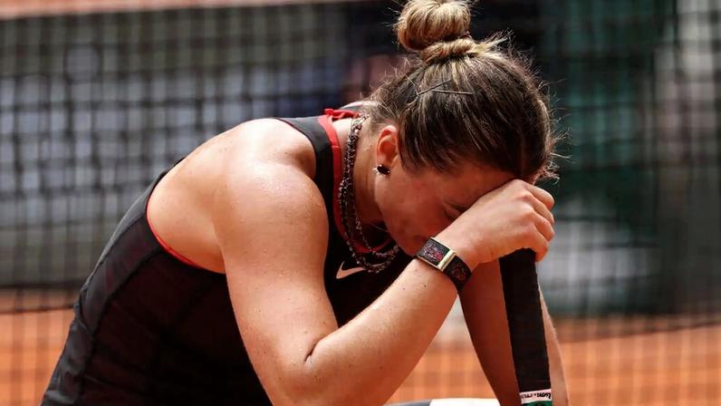 Aryna Sabalenka unraveled having been one game from victory in her French Open quarterfinal.