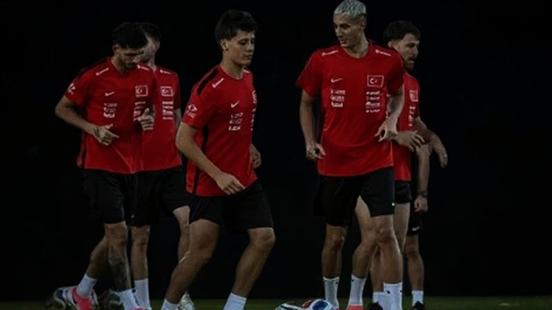 Arda Guler lidera geração turca em retorno à Copa do Mundo