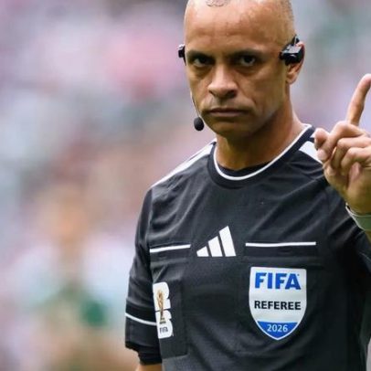 Árbitro brasileiro que fala inglês vira pagode baiano em clima de Copa