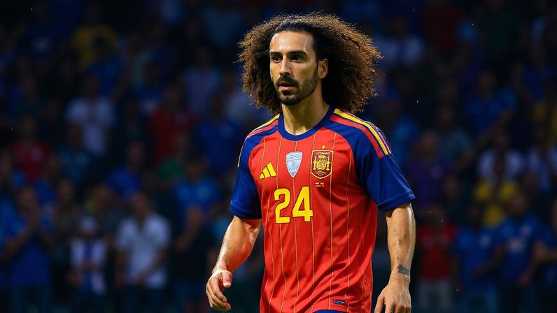 Marc Cucurella, da Espanha, durante o amistoso internacional entre Peru e Espanha - (Cesar Gomez/Jam Media/Getty Images)