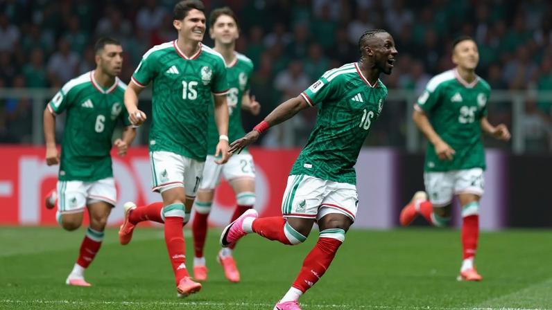 Julián Quiñones comemora primeiro gol do México contra a África do Sul, na partida de abertura da Copa do Mundo de 2026