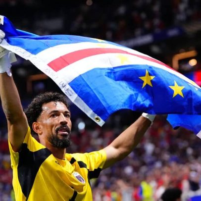 Conheça Vozinha, cabo-verdiana de 40 anos que quase desistiu antes da Copa