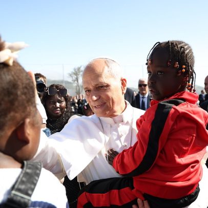 Papa diz 'Somos todos imigrantes' ao criticar fecho de fronteiras na Europa
