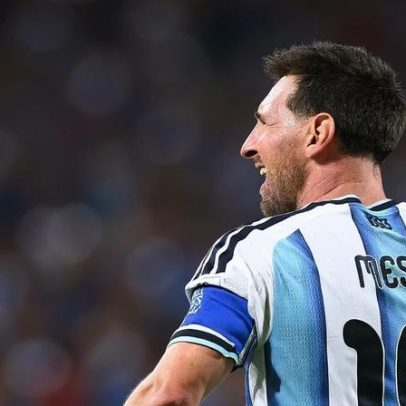 Messi começou no banco contra a Jordânia, explica o técnico argentino
