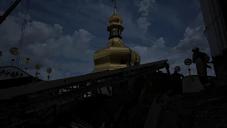 Ataques russos em toda a Ucrânia mataram pelo menos 11 pessoas na segunda-feira, incluindo quatro em Kyiv e cinco socorristas