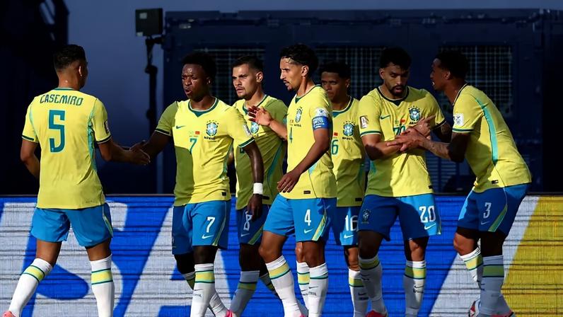 Fifa monitora dados físicos dos jogadores durante as partidas para montar relatórios estatísticos