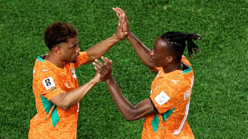 Amad celebrates his goal with Diomande
