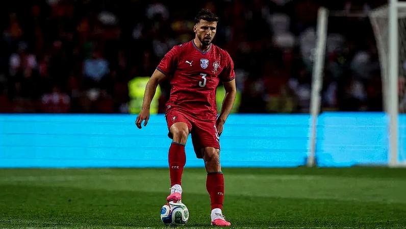 Rúben Dias no jogo contra o Congo: 'Perdemos a disciplina no posicionamento" - (Carlos Rodrigues/Getty Images)