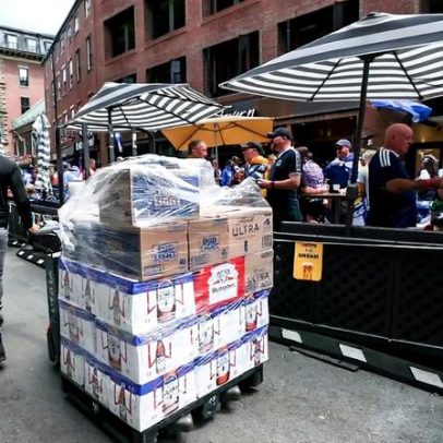 Escoceses voltam a esgotar cerveja na Copa