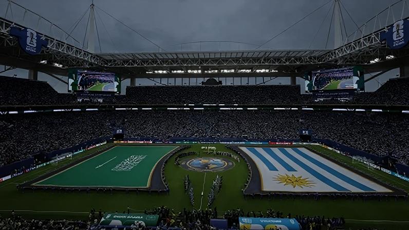 Bandeiras da Arábia Saudita e do Uruguai antes do duelo em Miami, pela Copa do Mundo