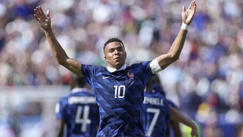 Mbappé: mais dinheiro no bolso