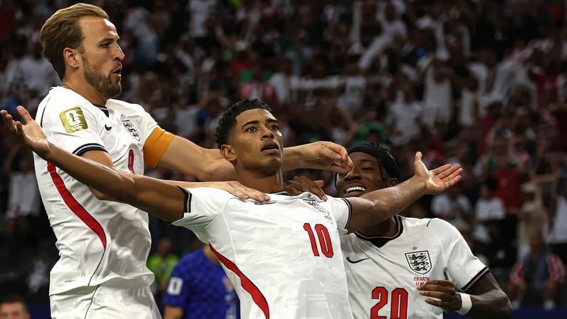 Bellingham celebrates scoring England's third goal