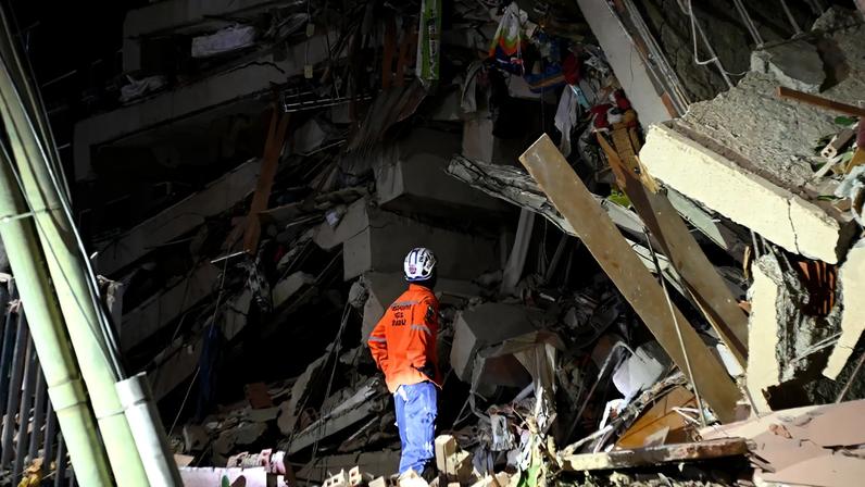 Thousands Feared Dead After Venezuela Struck by Strongest Earthquake in Over 125 Years