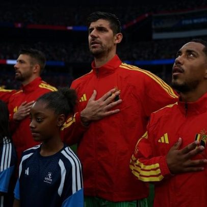 Hino do Irã é vaiado em estádio de Los Angeles