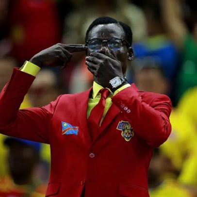 Estátua de torcedor da RD Congo na Copa tem inspiração política