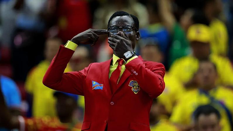 Michel Nkuka Mboladinga durante a partida entre Colômbia e RD Congo pela segunda rodada da Copa de 2026 - 23/06/2026 (Cesar Gomez/Jam Media/Getty Images)