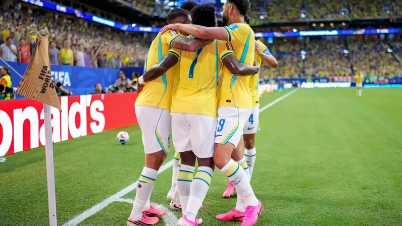 EXPECTATIVAS Seleção Brasileira: para 74% dos apostadores, equipe de Ancelotti baterá o Japão e avançará para as oitavas de final (Robin Alam/ISI Photos/ISI Photos/Getty Images)