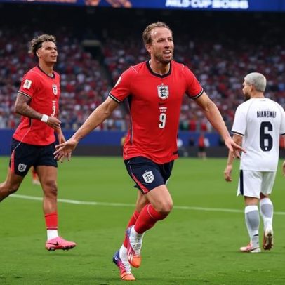 Harry Kane vira maior artilheiro da Inglaterra em Copas