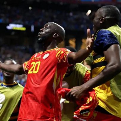 RD Congo vence Uzbequistão e avança ao mata-mata